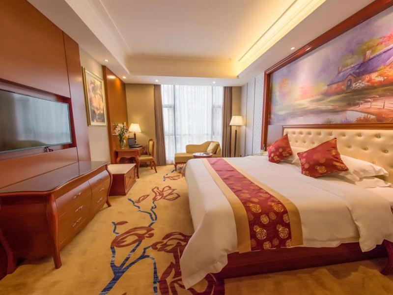 Vienna International Hotel Guangxi Duan Du'an Экстерьер фото