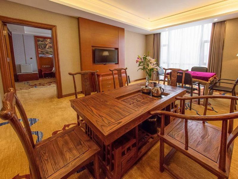 Vienna International Hotel Guangxi Duan Du'an Экстерьер фото